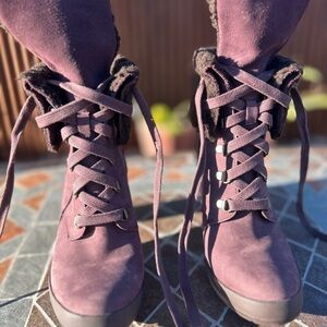 Timberland Women's Plum Lace-Up Boots